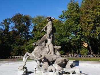 Munich Third Reich Tour, a historical Journey - Munich the Birthplace of the Nazis - Neptune Statue
